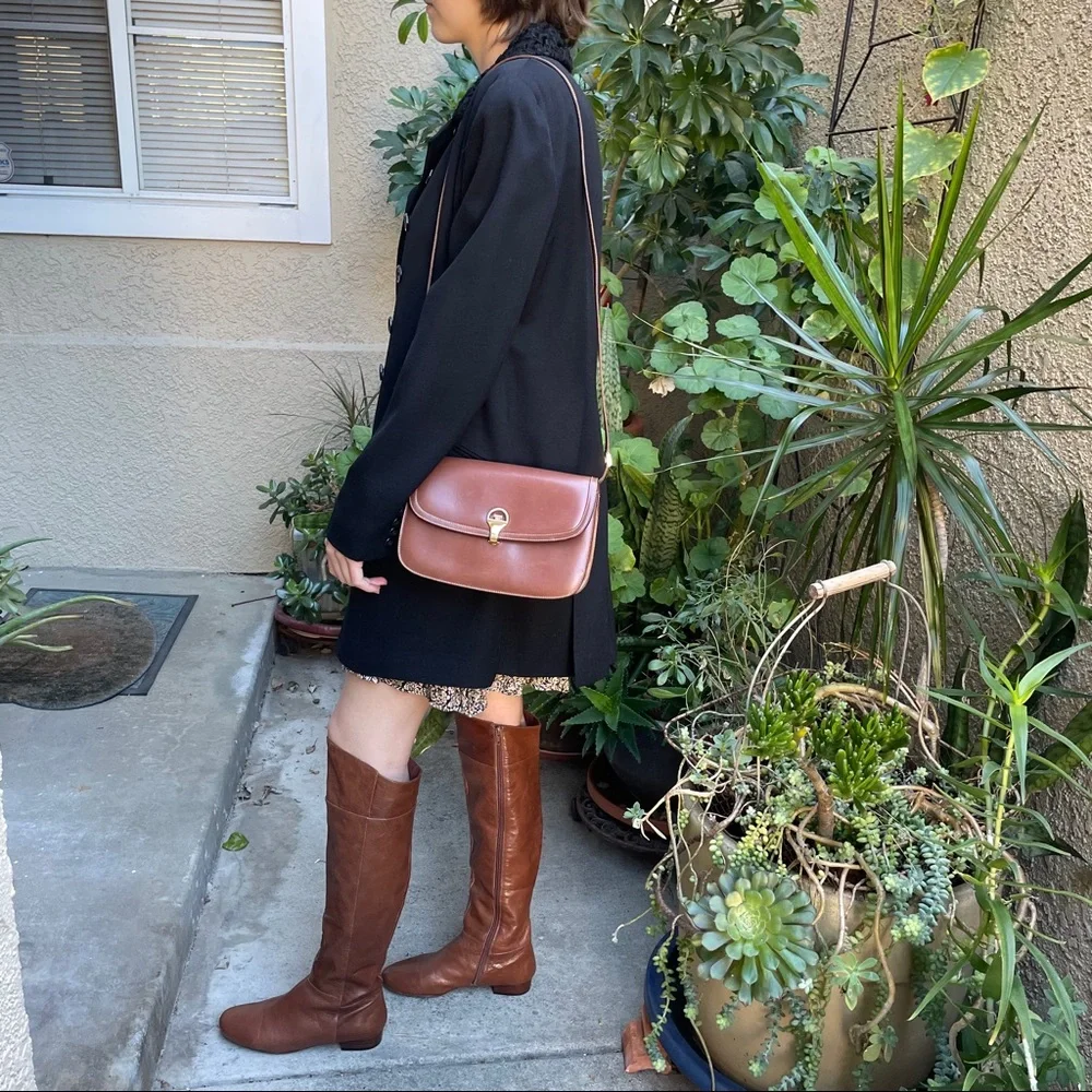 Vintage reddish brown Nine West leather boots